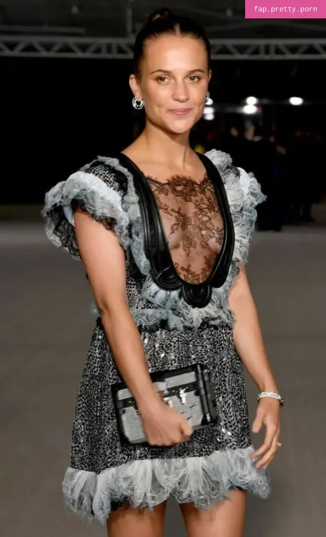Alicia Vikander - Photo #26