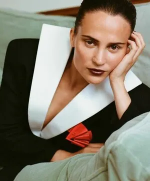 Alicia Vikander