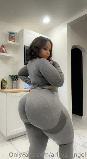 ari_vs_angel