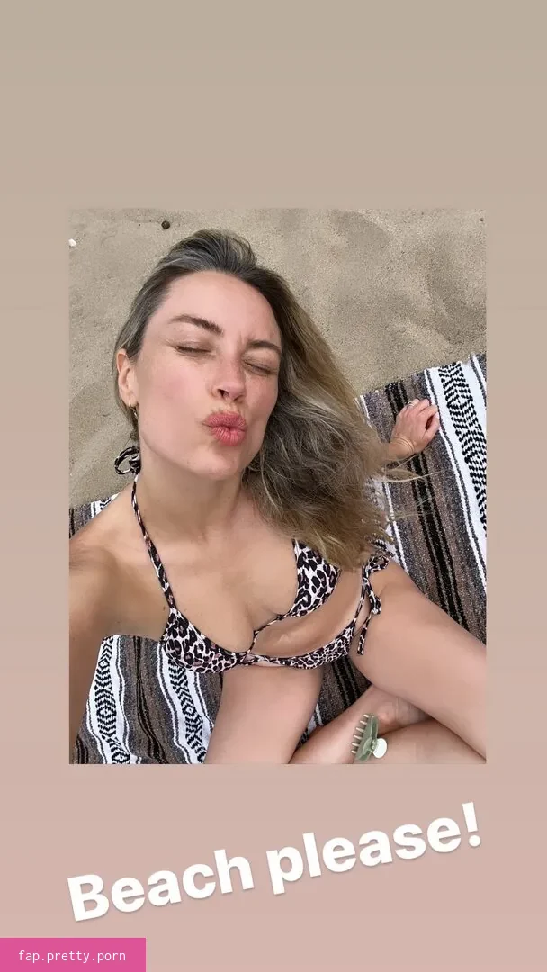 Arielle Vandenberg - Photo #49