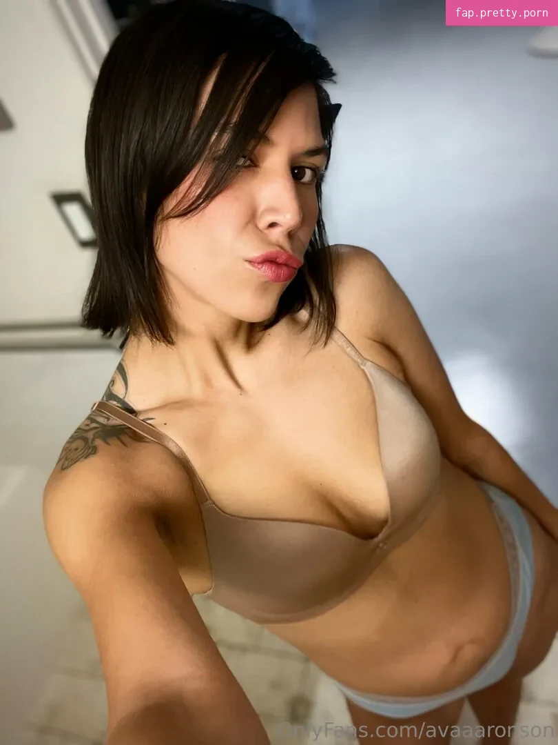 avaaaronson - Photo #09