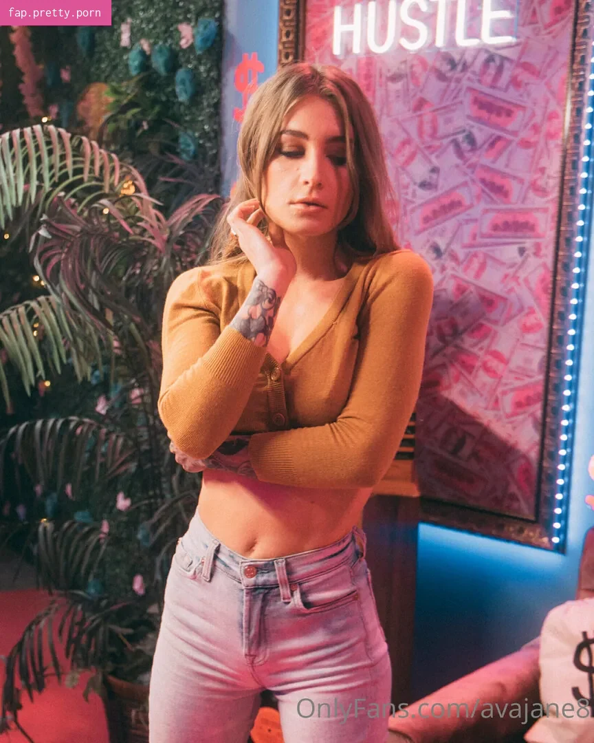 avajane8 - Photo #02