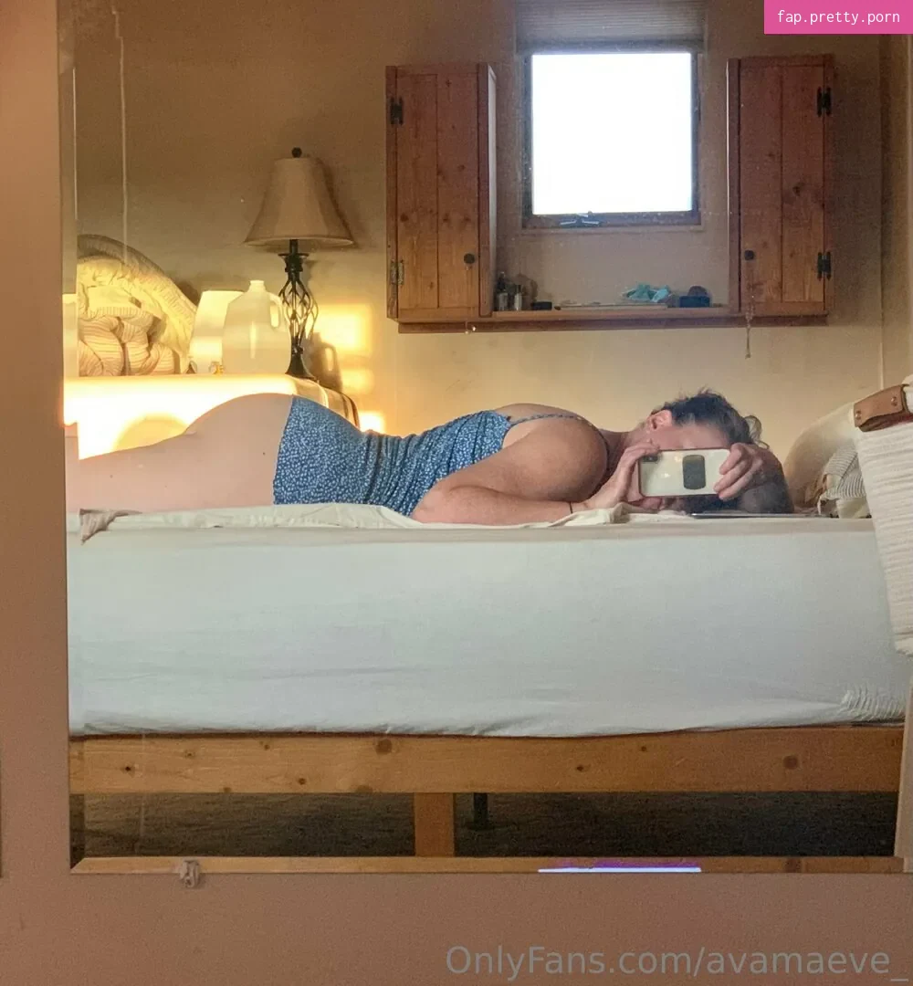 avamaeve_ - Photo #02