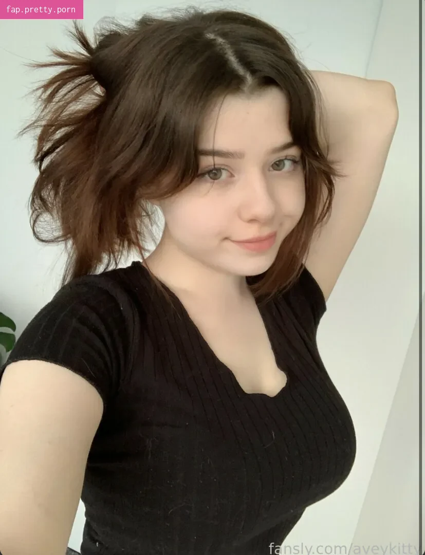 Aveykitty - Photo #31