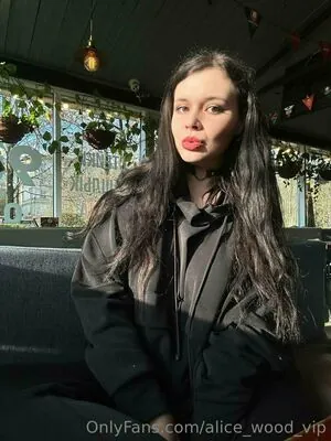 alice_wood_vip