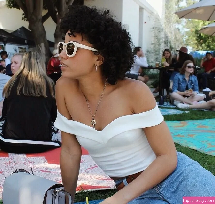 Alisha Wainwright - Photo #36