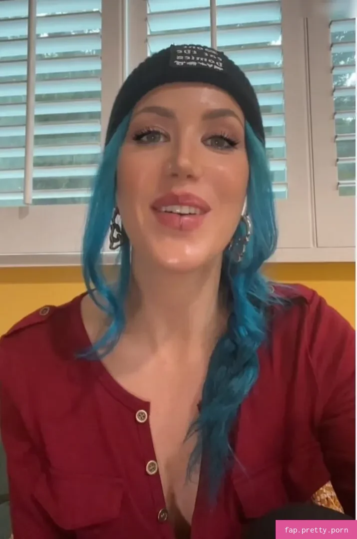 Alissa White-Gluz - Photo #56