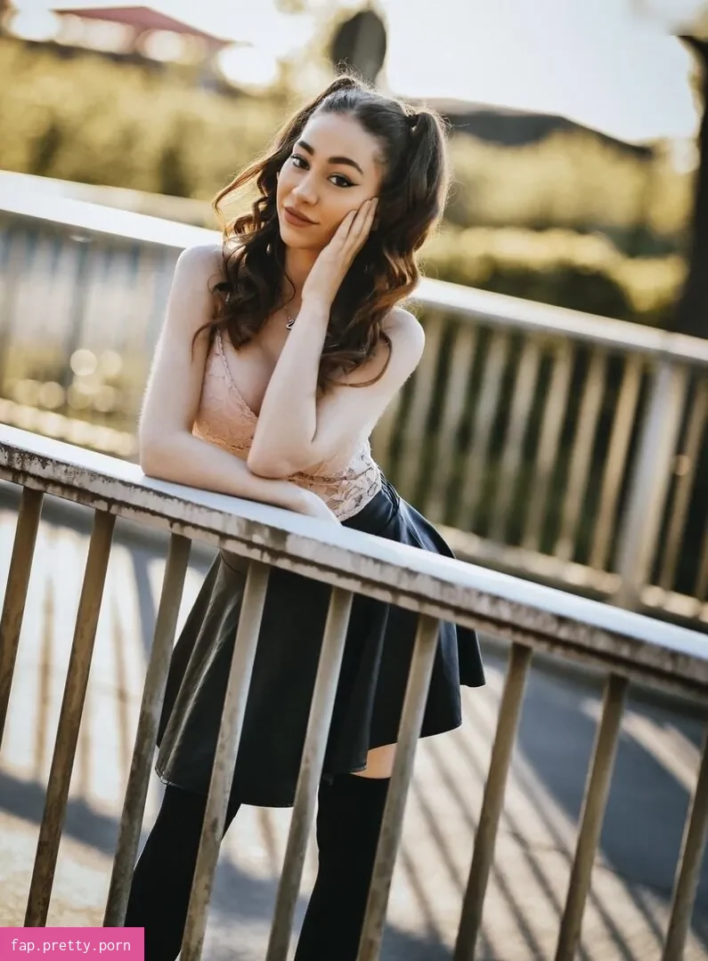Amira Wirth - Photo #21