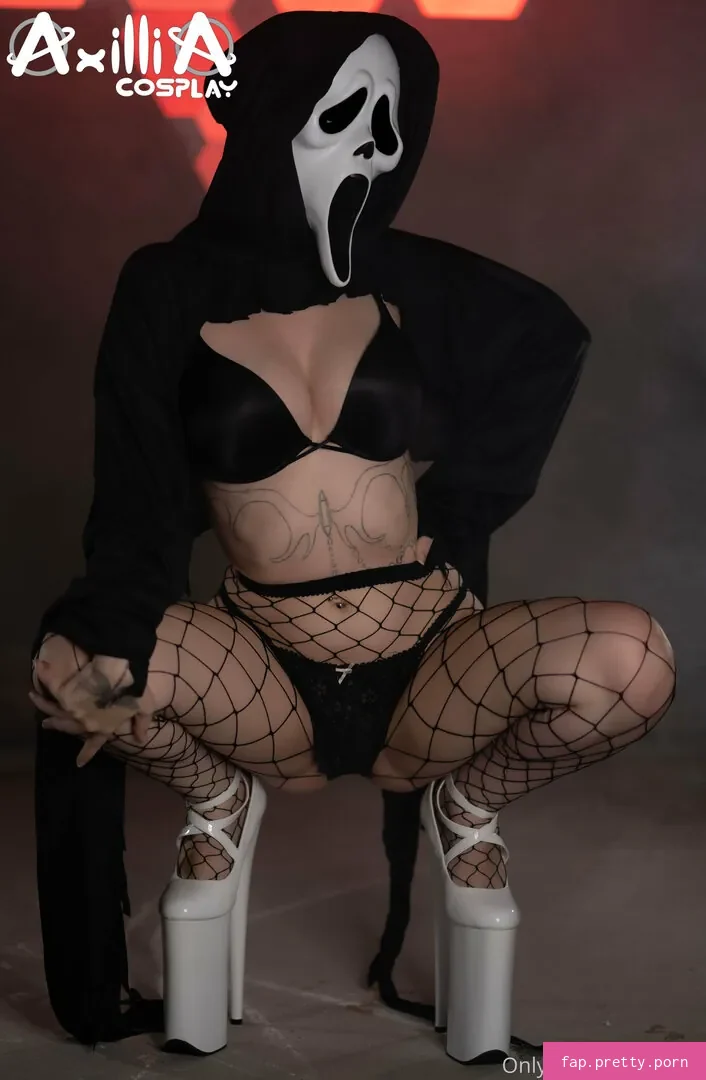 axillia - Photo #85