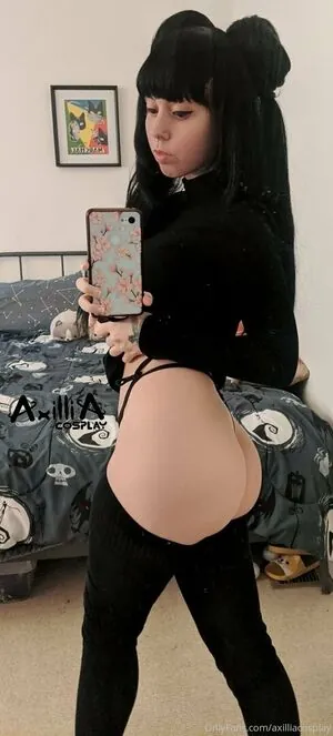 axilliacosplay