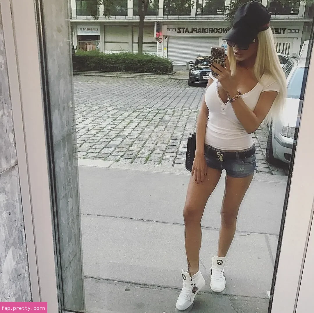 Amalia Yildirim - Photo #14