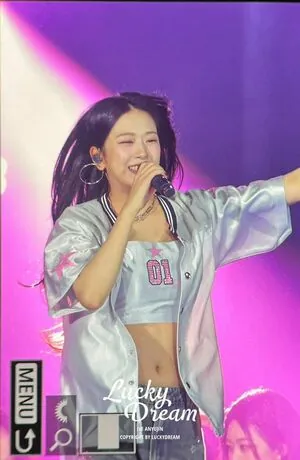 An Yujin 안유진 |