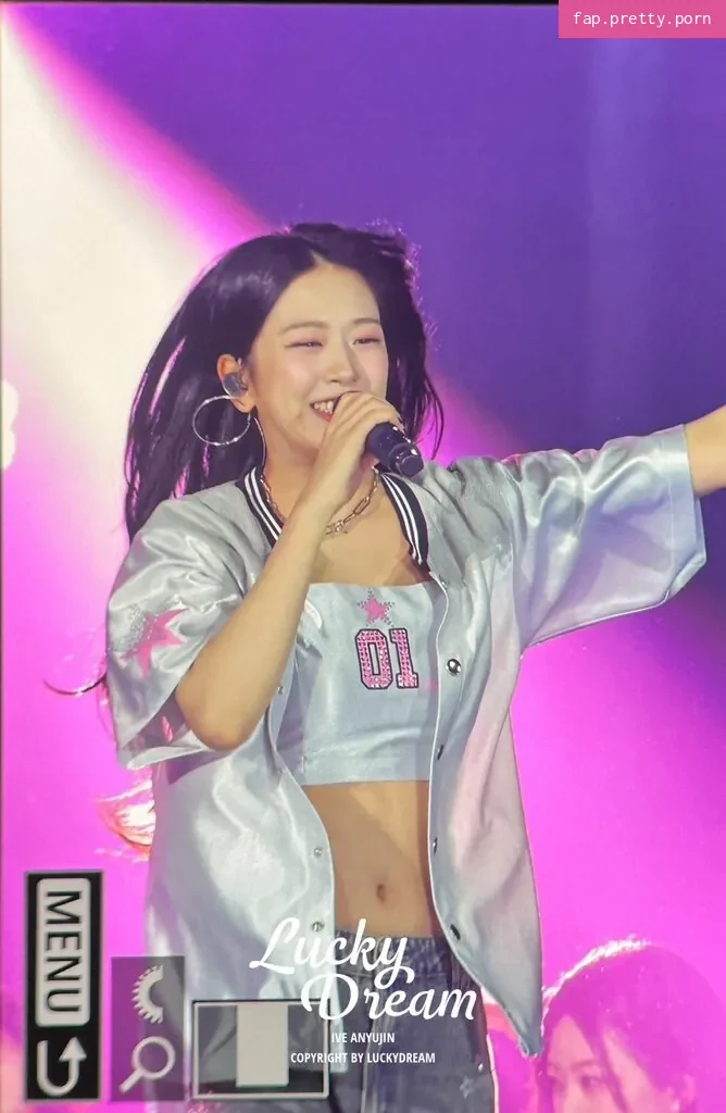 An Yujin 안유진 | - Photo #32