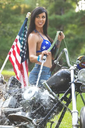 Alex Zedra