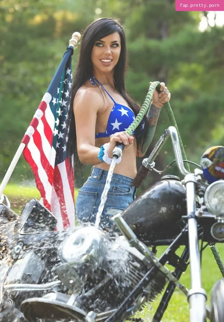 Alex Zedra - Photo #31