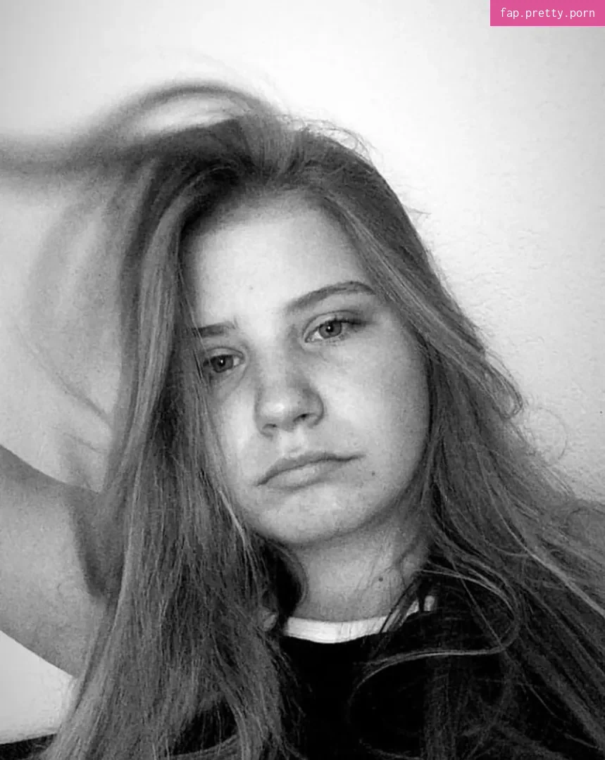 Aline Zwahlen - Photo #08