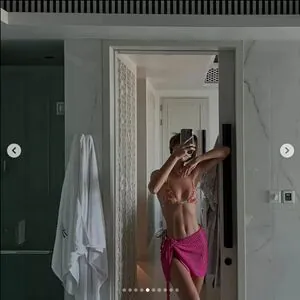 Anna Zak