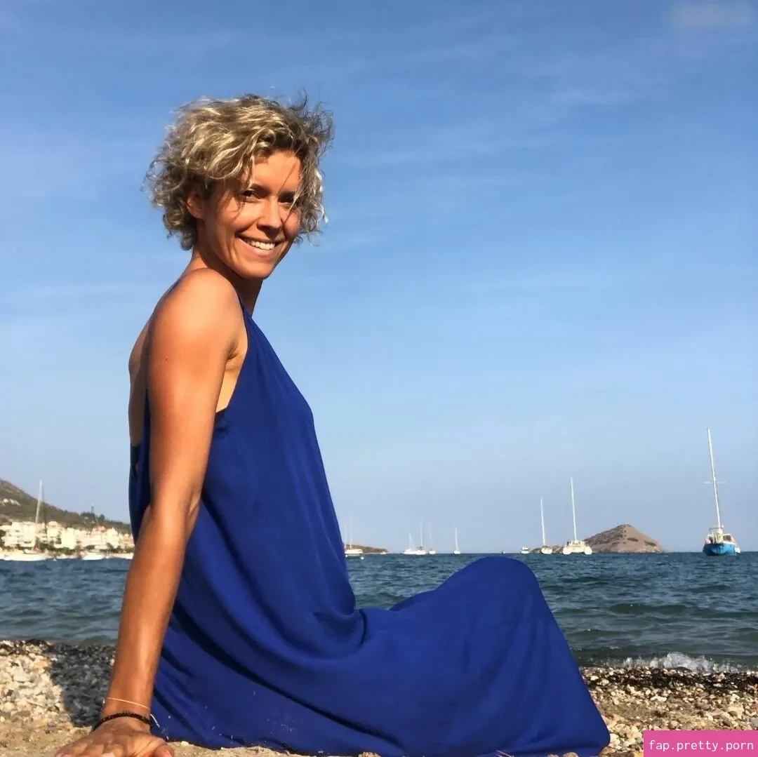 Annika Zimmermann - Photo #65