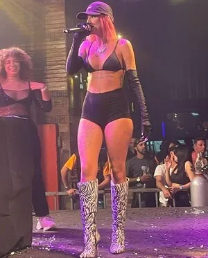 AZZY