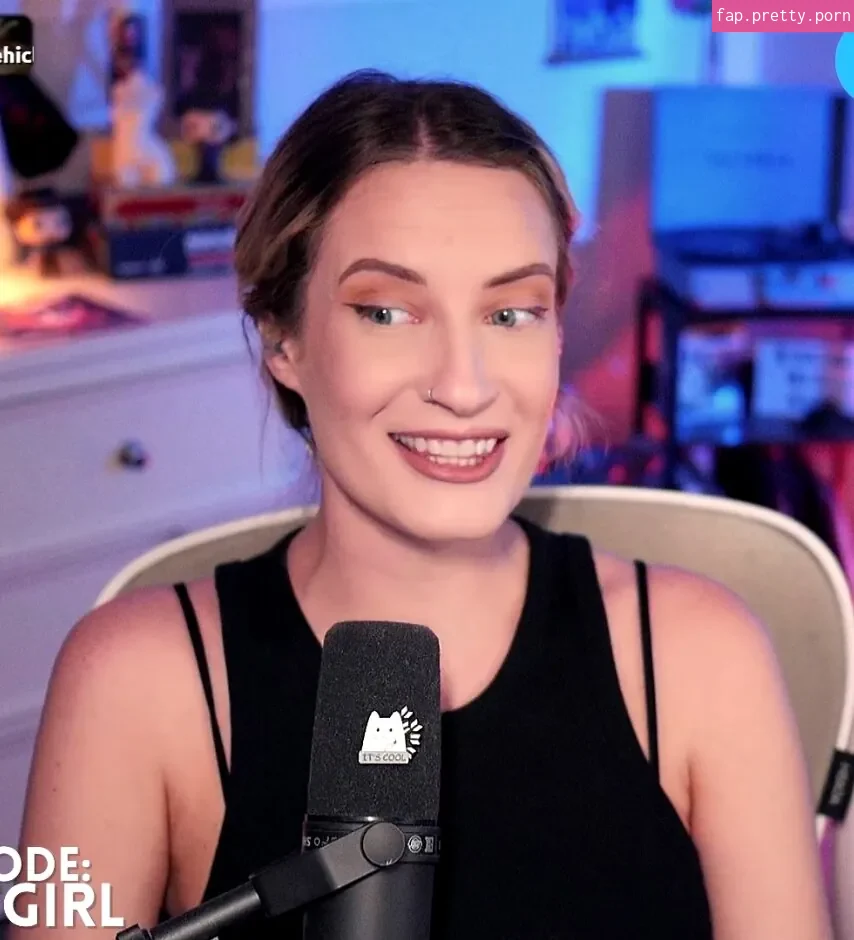 BasicWitGirl - Photo #01