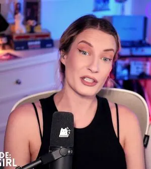 BasicWitGirl