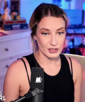 BasicWitGirl