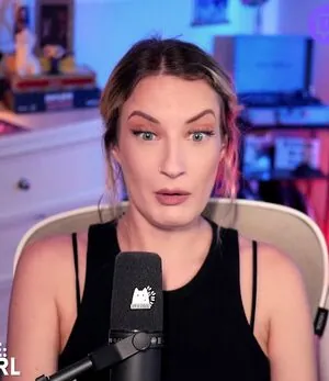 BasicWitGirl