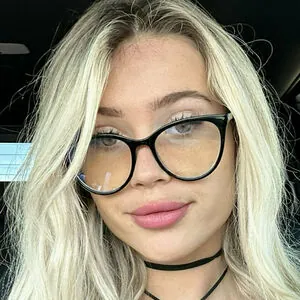 BlondeMauiGirl