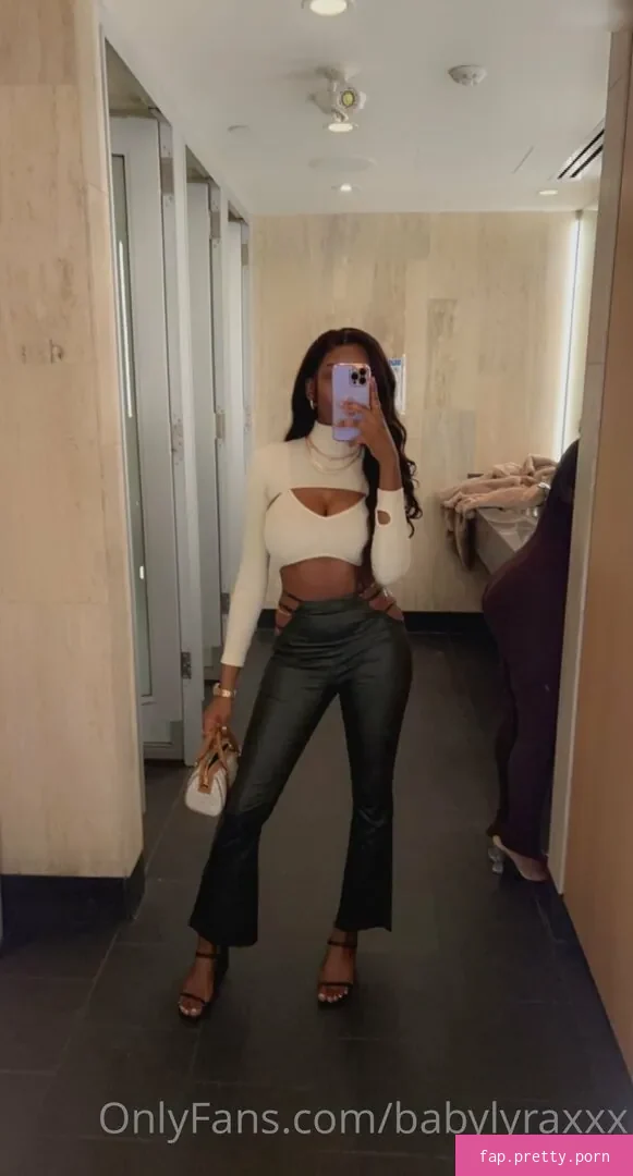 babylyraxxx - Photo #27