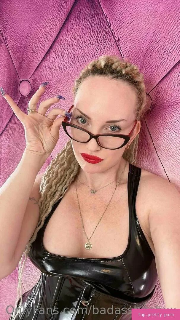 badassbitchxx - Photo #07