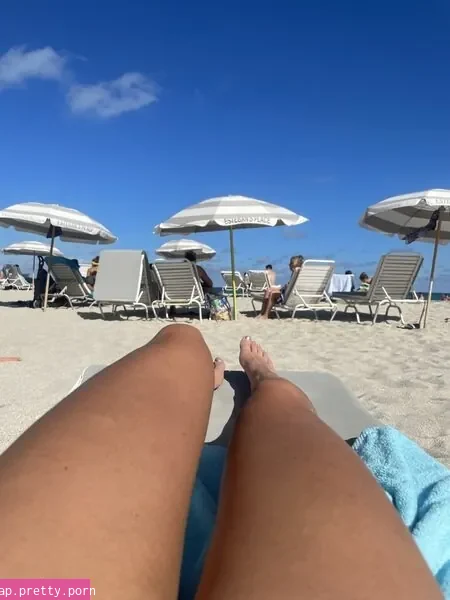 Badbunnyplays - Photo #07