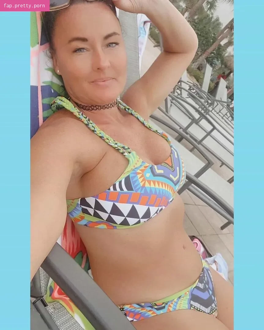 Baddie2thebone - Photo #59