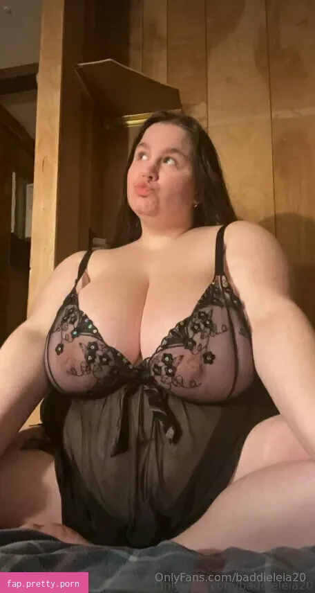 baddieleia20 - Photo #05