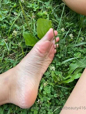 barefootbeauty416