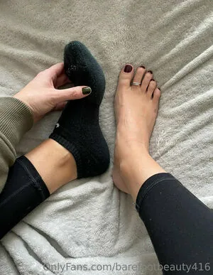 barefootbeauty416
