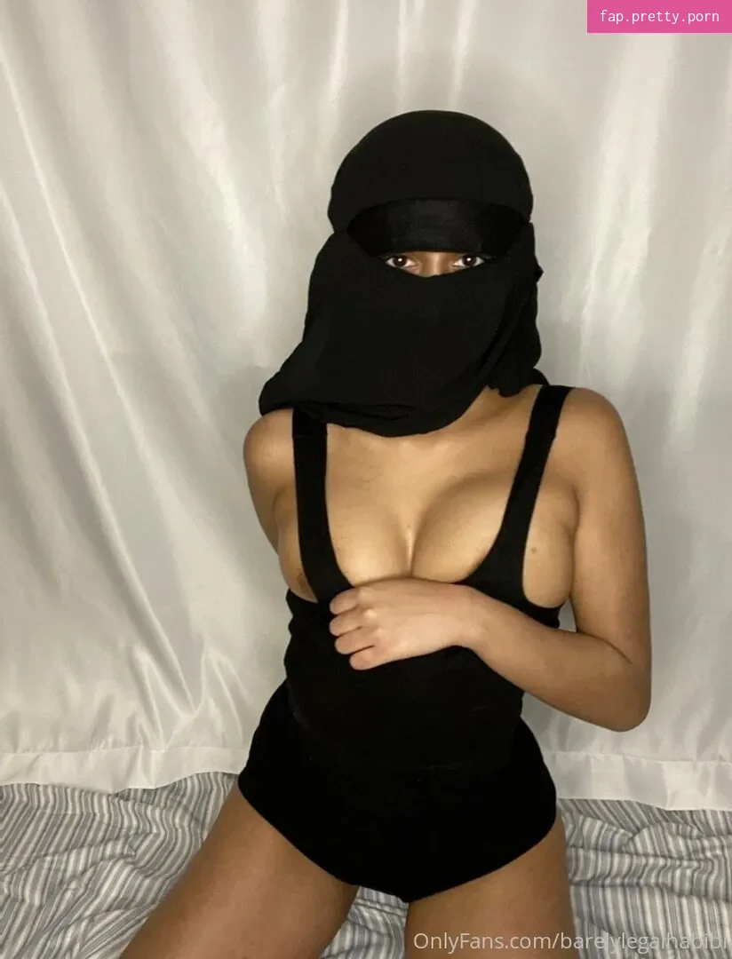 barelylegalhabibi - Photo #40