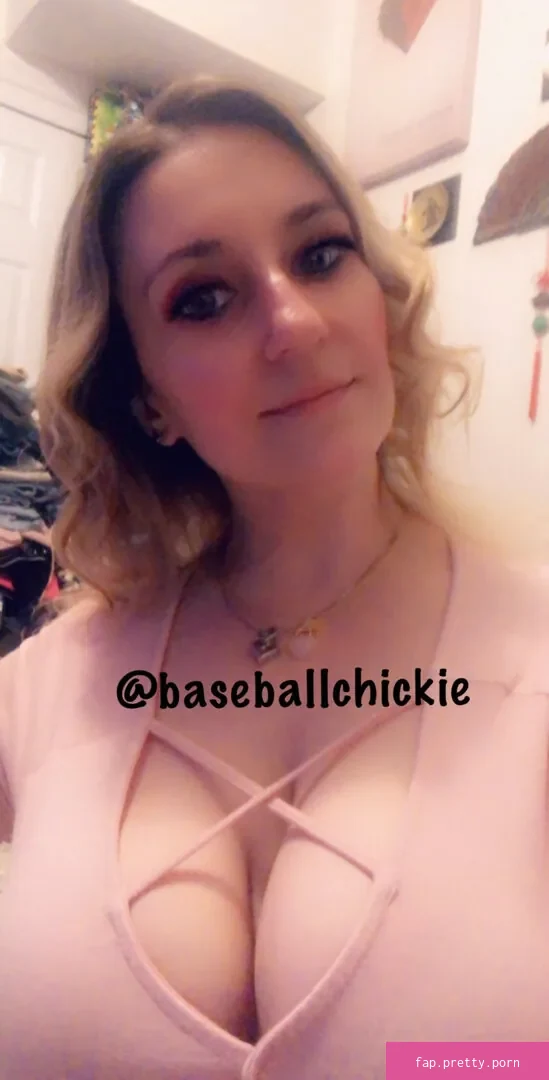 baseballchickie - Photo #01