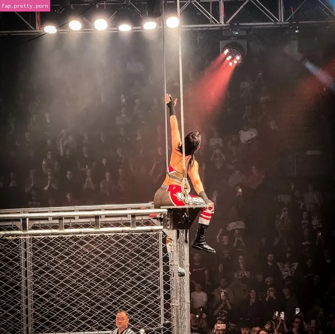 Bayley - Photo #39