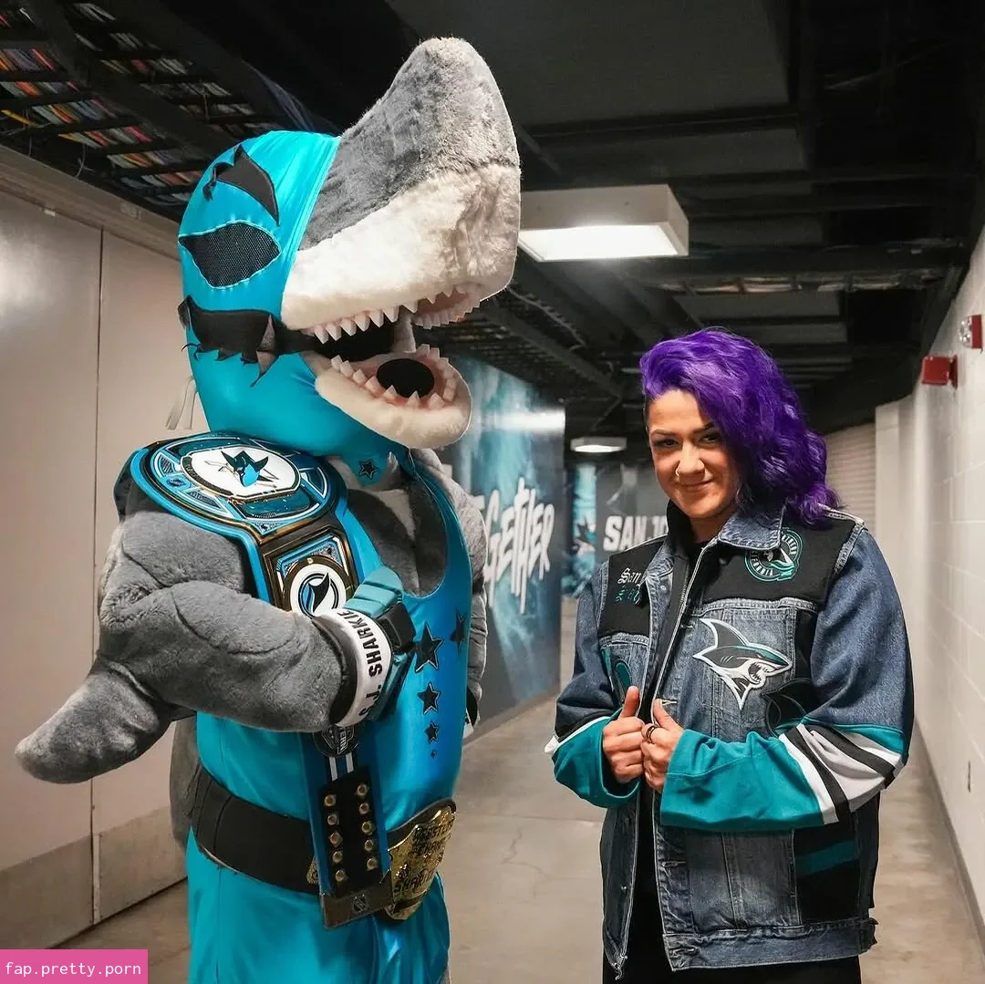 Bayley - Photo #52