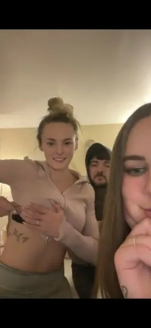 Beez ASMR