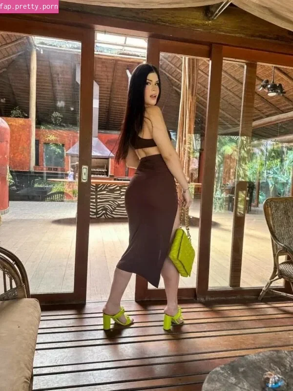 Bianca Andrade - Photo #05