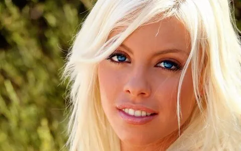 Britney Amber