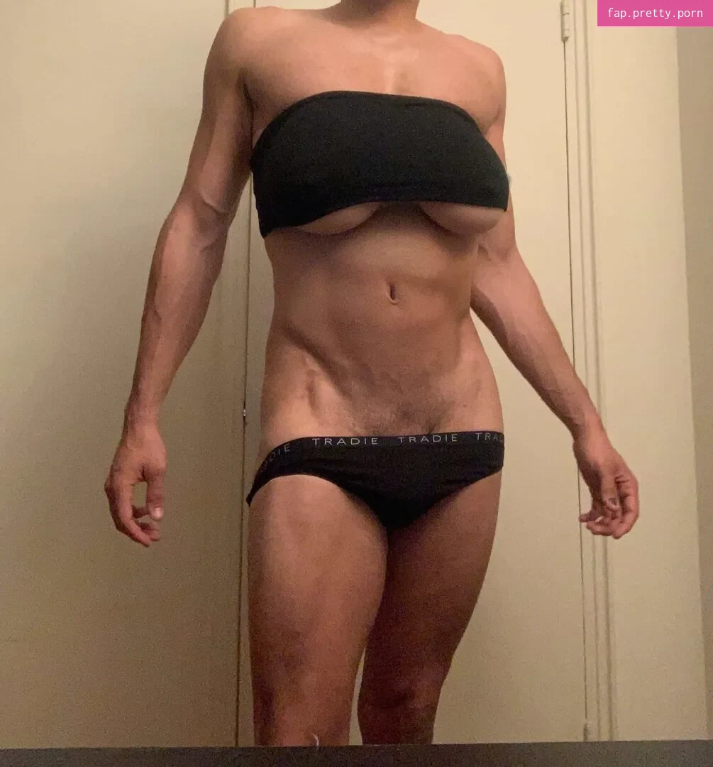 Bella Barnes - Photo #05