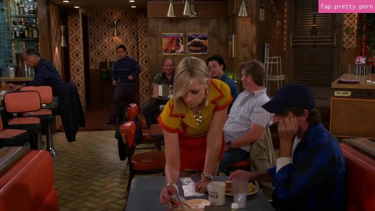 Beth Behrs - Photo #62