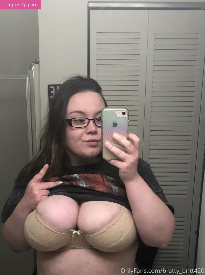 bratty_britt420 - Photo #36