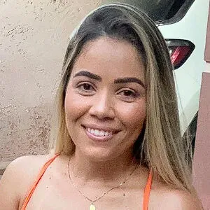 Bruninha Baroas