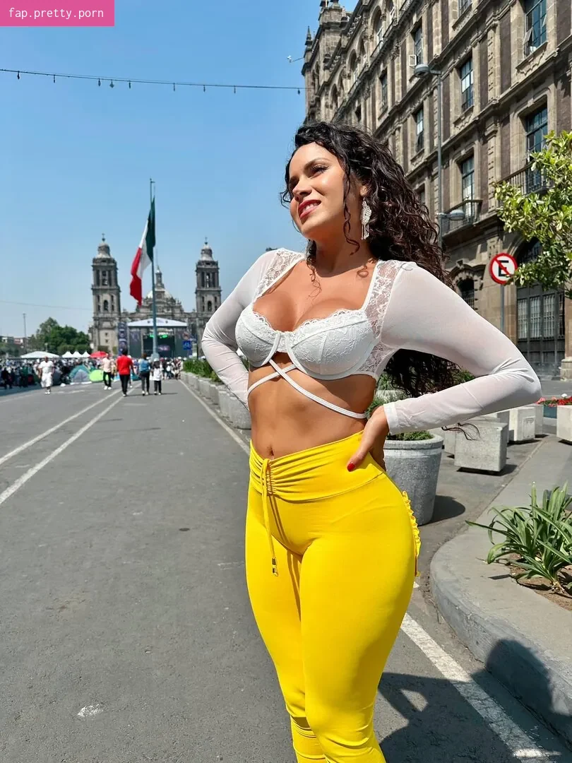 Brenda Catalan - Photo #19