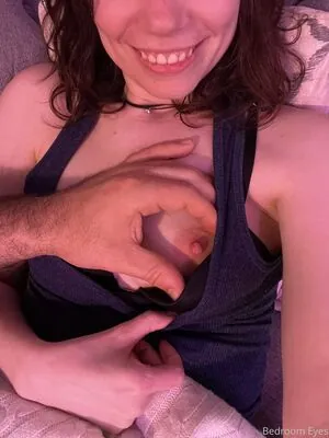 bedroom_eyes_free