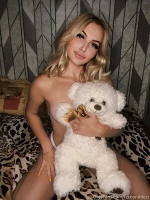 bellacherry69