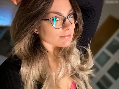 Belladeluxxe